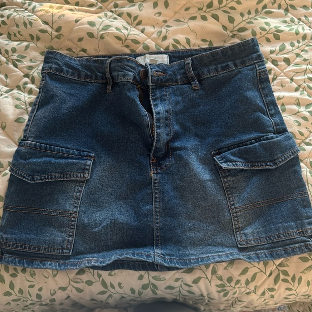 Mini skirt!